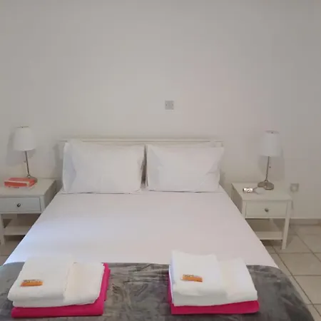 Apartment Paradise Gardens - Superb Large 3 Bed 2 Bath Paphos